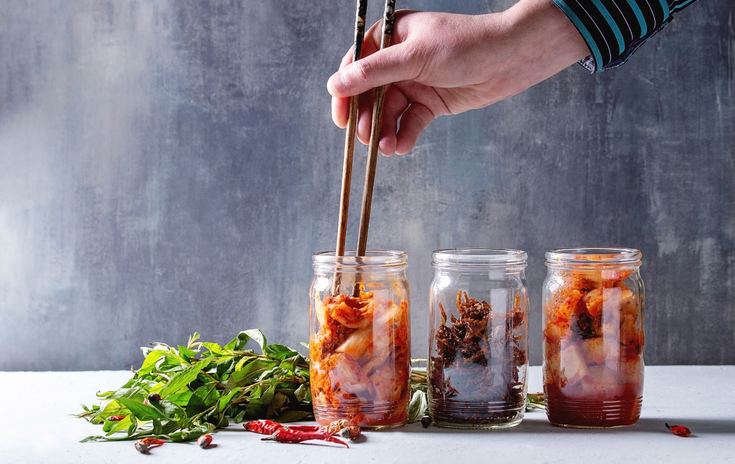 6 Ways Prebiotic Kimchi Helps Heal Your Gut & Clear Parasites