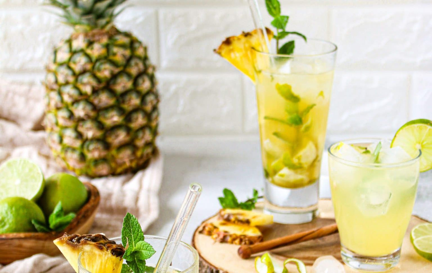 Healthy Pineapple Mojito